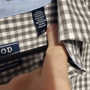 Izod Men's Gray and White Checkered Shirt